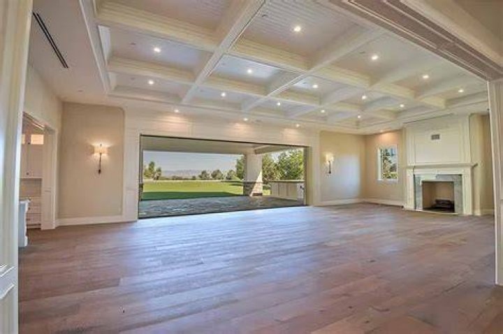 Inside the nowdestroyed 19M mansion of Pornhub owner