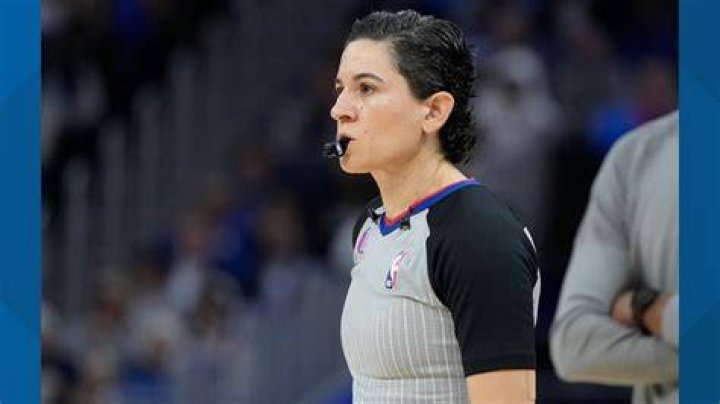 NBA referee Che Flores first nonbinary trans ref